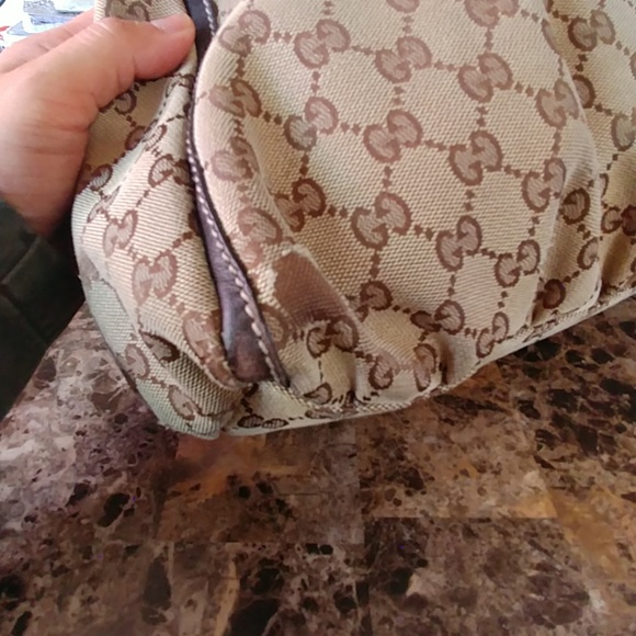 Gucci "D Ring" Abbey Bag - Picture 6 of 8